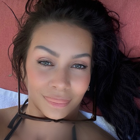 Welcome / Shopping / Selling / Trading - Picture 1 of 1